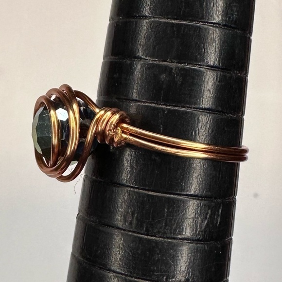 Green yellow disco ball ring handmade copper wire wrap - Picture 4 of 6